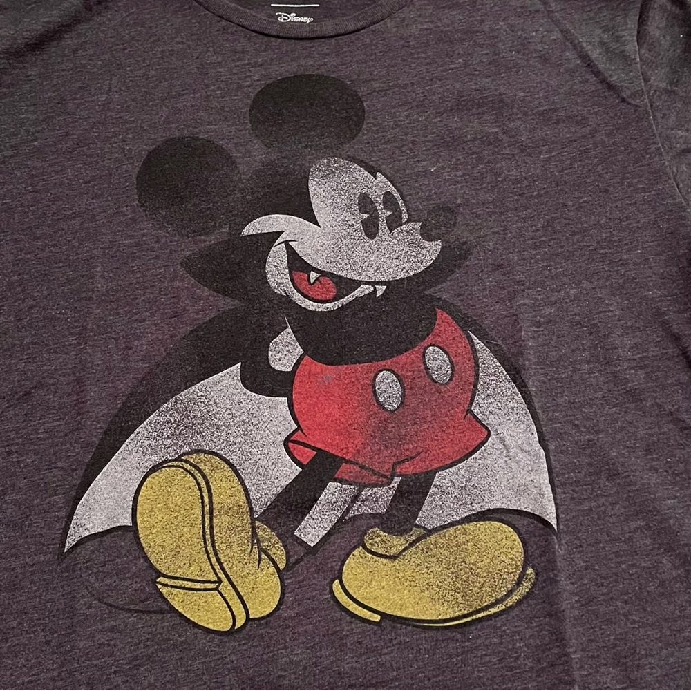 Old Navy Disney Mickey Mouse Vampire Dracula Halloween Unisex T-Shirt (Medium)
